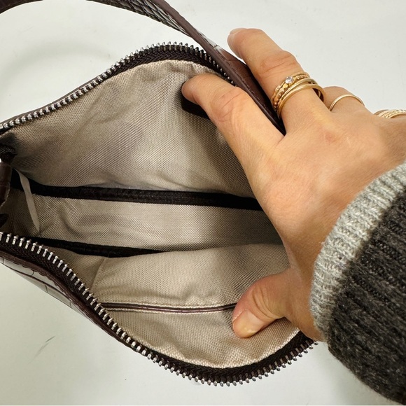 JW PEl Women's Shoulder Handbag in faux leather Brown Croc - Picture 6 of 10